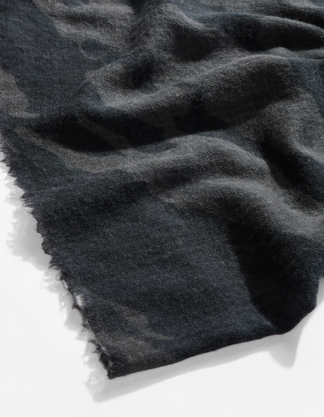 Hats And Scarves*Maharishi 4324 Dpm:Bonsai Forest Pashmina Subdued Night